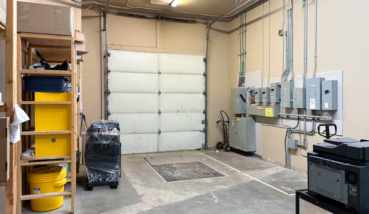 2120-Airport-Dr-Warehouse-Door