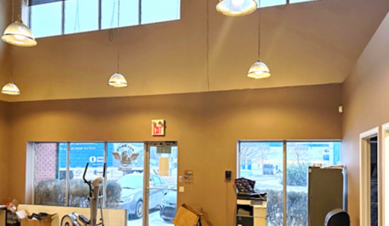 2917B-Millar-Ave-Storefront