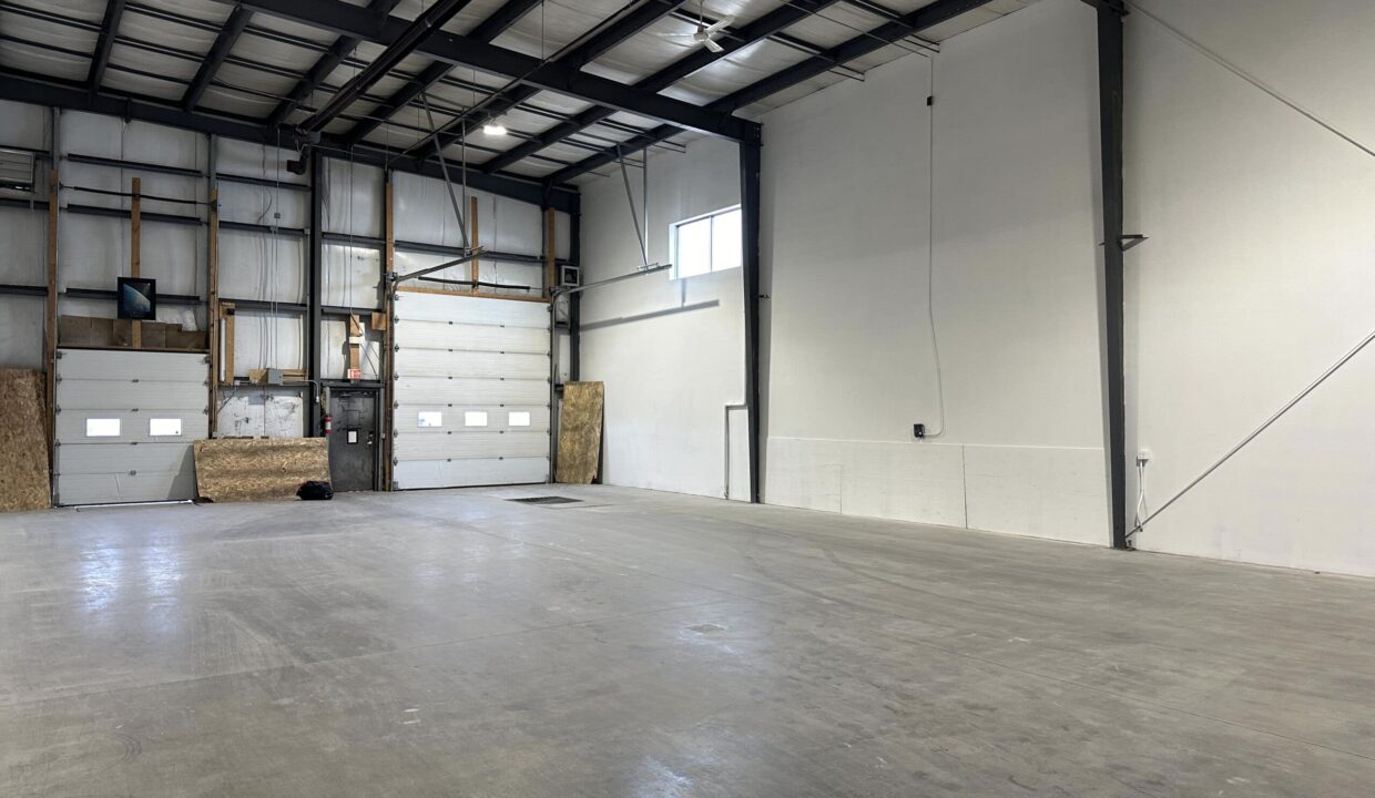 2917B-Millar-Ave-Warehouse-OH-Doors