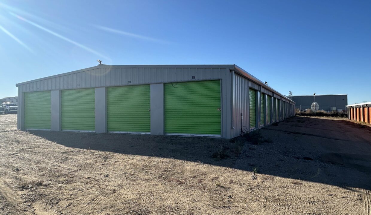 Storage-Facility-Delisle